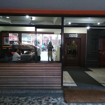 Hotel Rukmini Alwaye Exterior foto